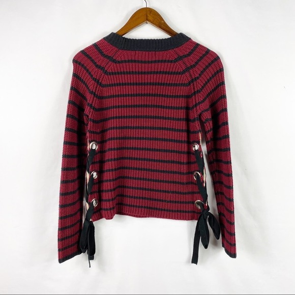 ROMEO & JULIET Couture Striped Sweater NWT Small - Picture 3 of 4